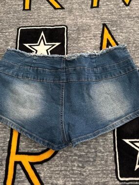 Women’s Denim Frayed Hem Shorts - Blue